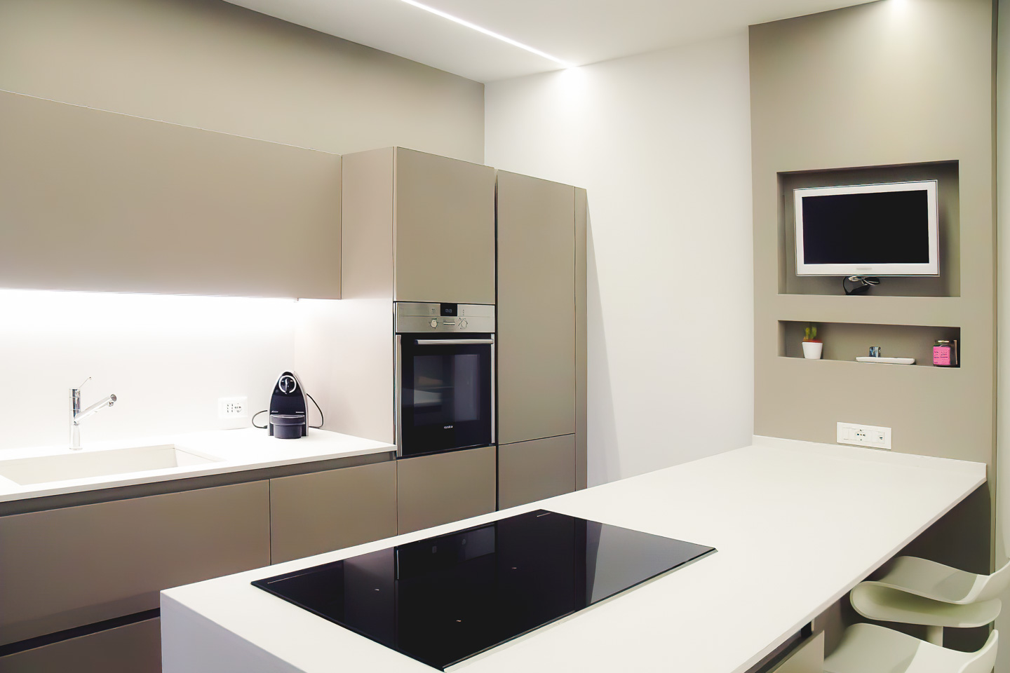 SELEZIONE-ARREDAMENTI-CASA-MINIMALE-NELLA-PROVINCIA-DI-VERONA-04