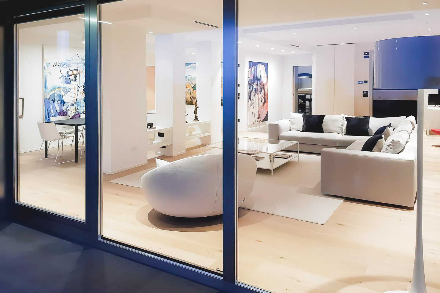 SELEZIONE-ARREDAMENTI-ARTE-E-DESIGN-SUL-LAGO-DI-GARDA-06