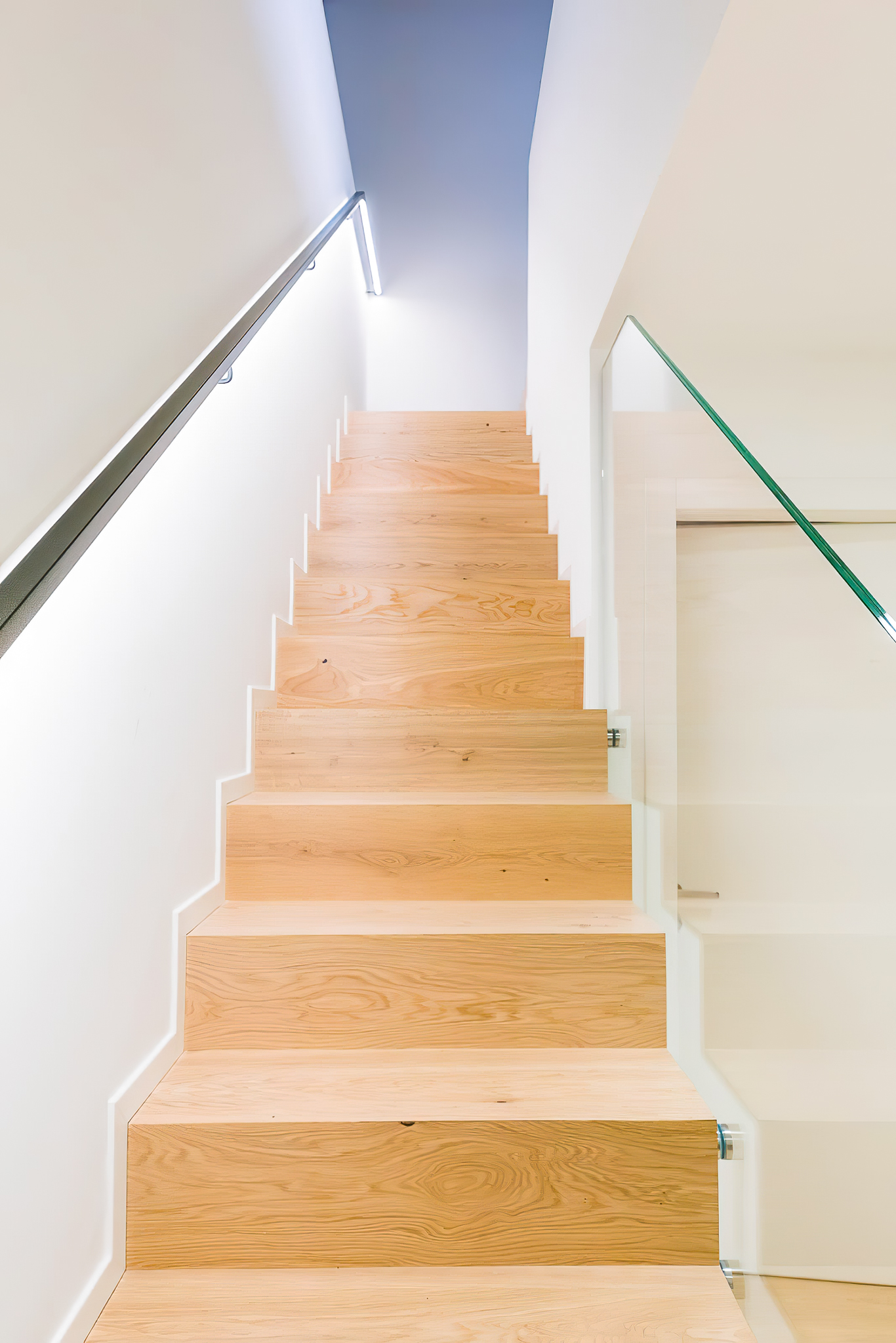 SELEZIONE-ARREDAMENTI-LA-CUCINA-SI-APRE-SULLA-VALLATA-08