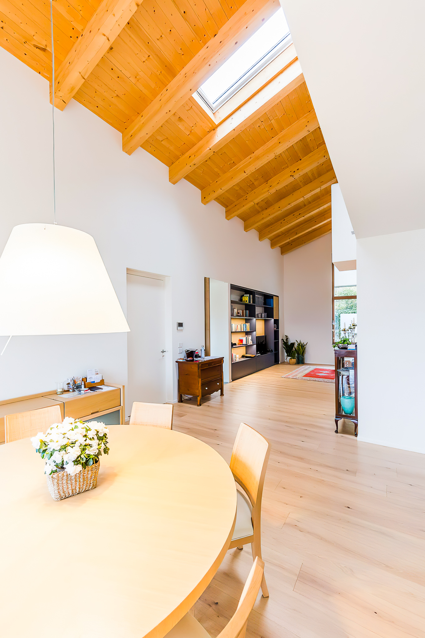 SELEZIONE-ARREDAMENTI-LA-CUCINA-SI-APRE-SULLA-VALLATA-09