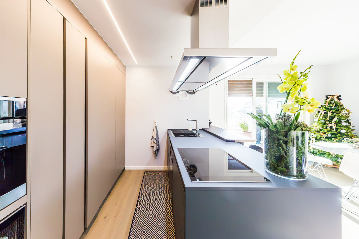 SELEZIONE-ARREDAMENTI-LE-PARETI-DIVENTANO-ARMADI-03