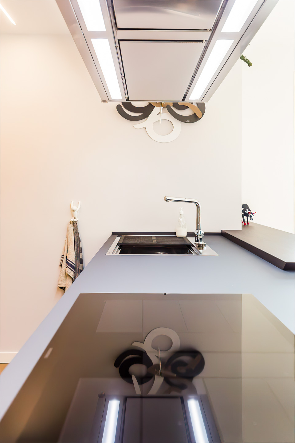 SELEZIONE-ARREDAMENTI-LE-PARETI-DIVENTANO-ARMADI-15