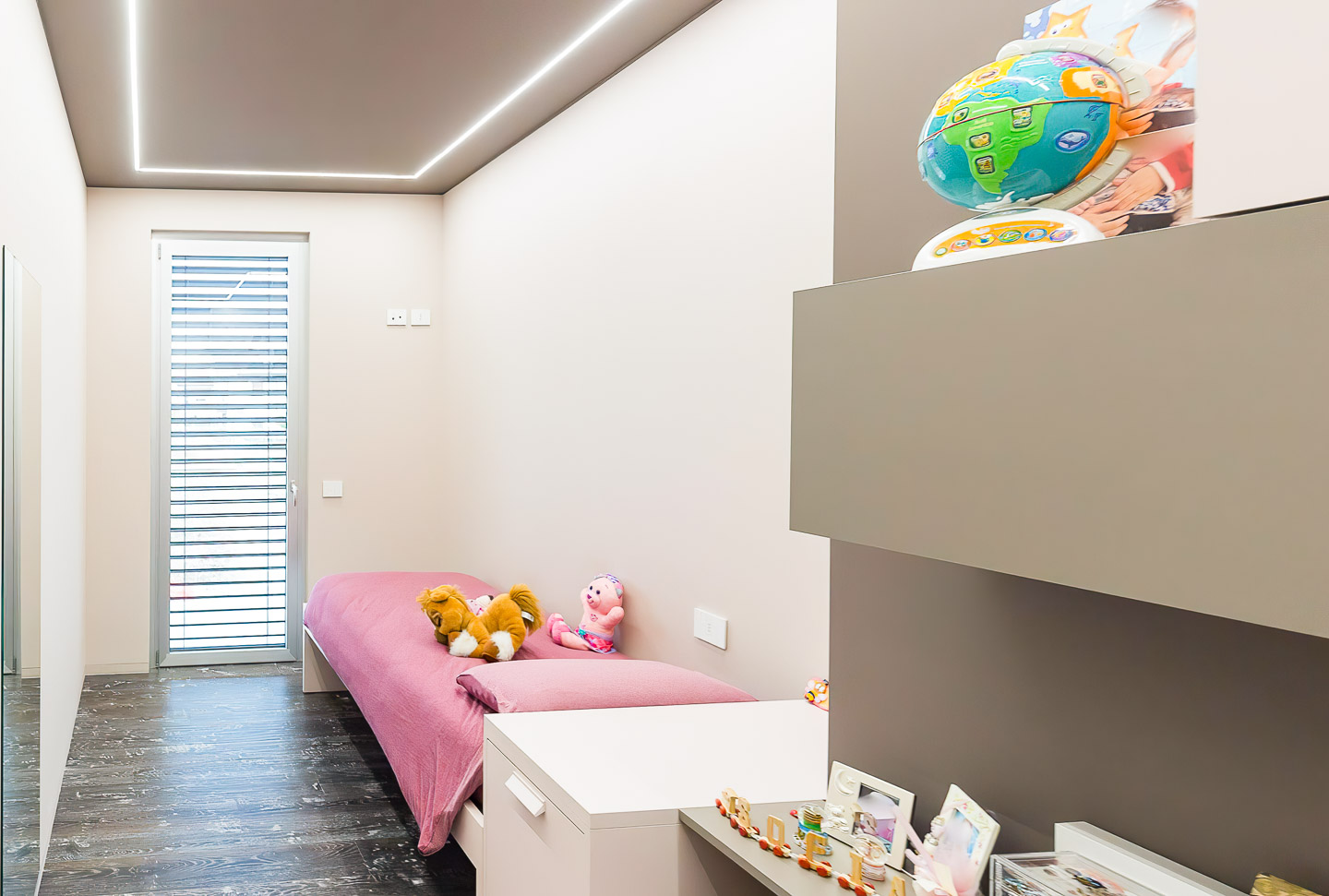 SELEZIONE-ARREDAMENTI-LEGNO-LACCATO-PER-UNA-CUCINA-CONTEMPORANEA-11