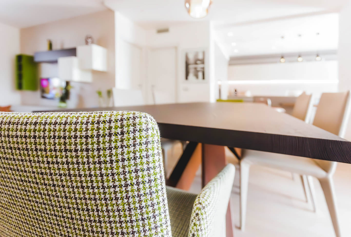 SELEZIONE-ARREDAMENTI-SULLE-COLLINE-DI-VALEGGIO-08