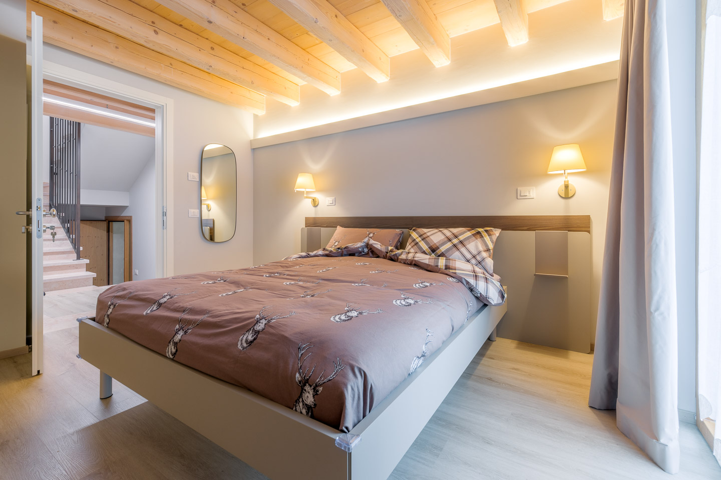 SELEZIONE-ARREDAMENTI-AGRIBIRRIFICIO-LAORNO-03