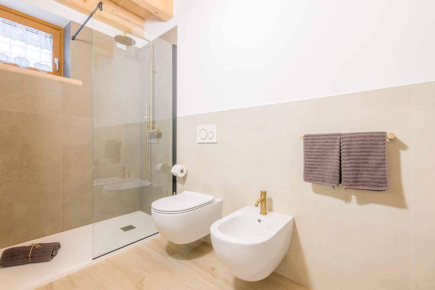 SELEZIONE-ARREDAMENTI-AGRIBIRRIFICIO-LAORNO-08