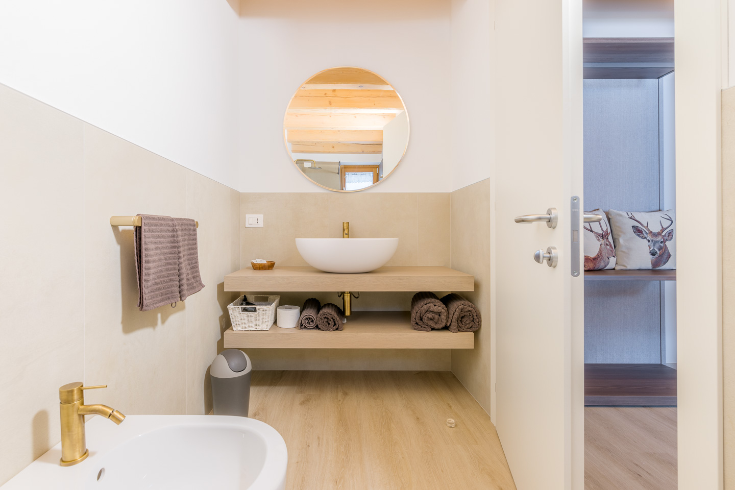 SELEZIONE-ARREDAMENTI-AGRIBIRRIFICIO-LAORNO-10