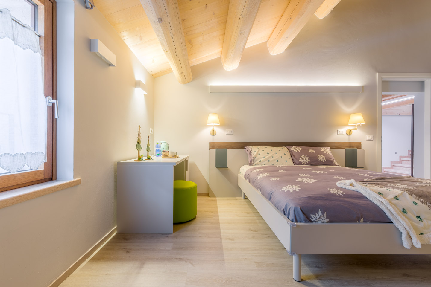 SELEZIONE-ARREDAMENTI-AGRIBIRRIFICIO-LAORNO-11