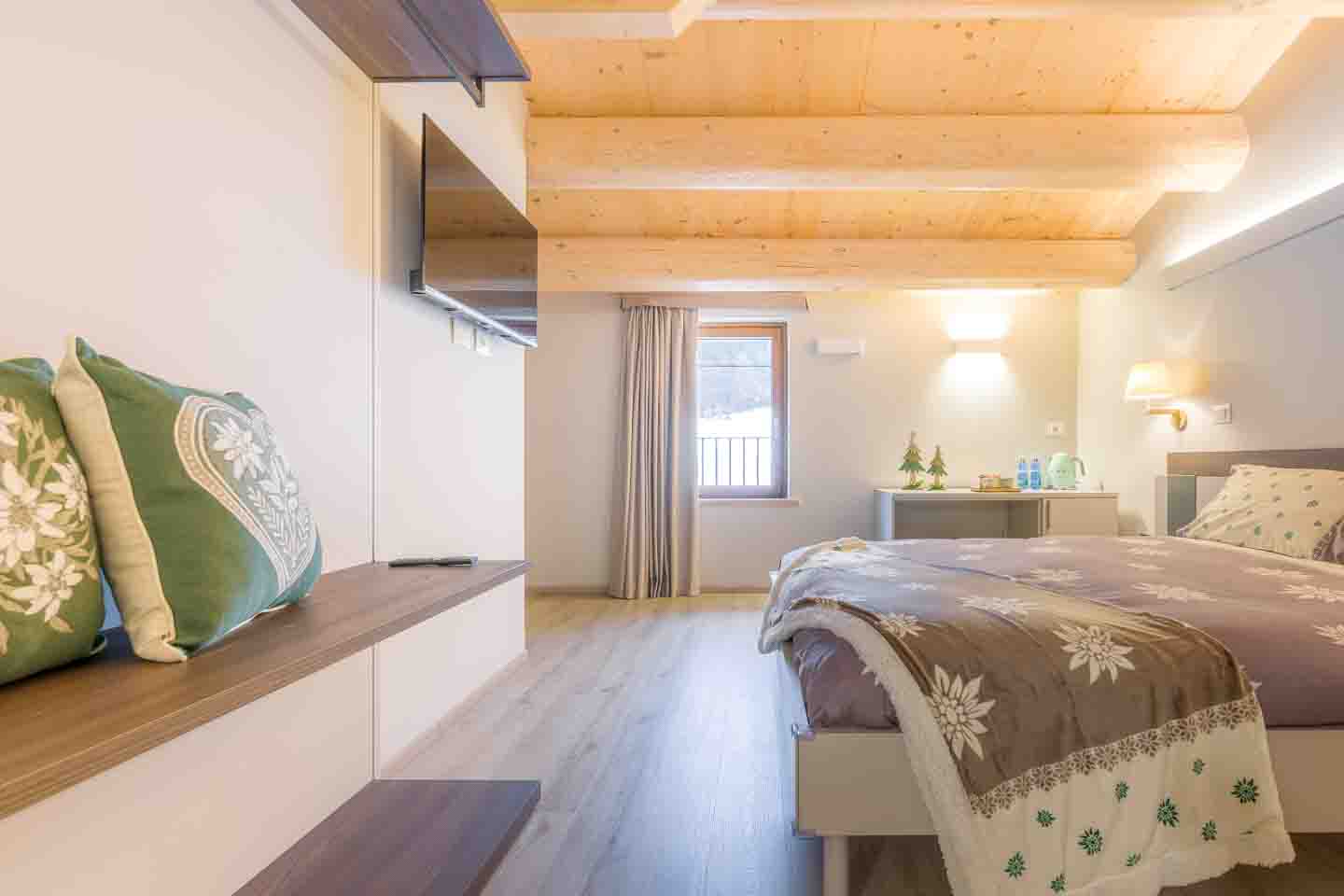 SELEZIONE-ARREDAMENTI-AGRIBIRRIFICIO-LAORNO-15