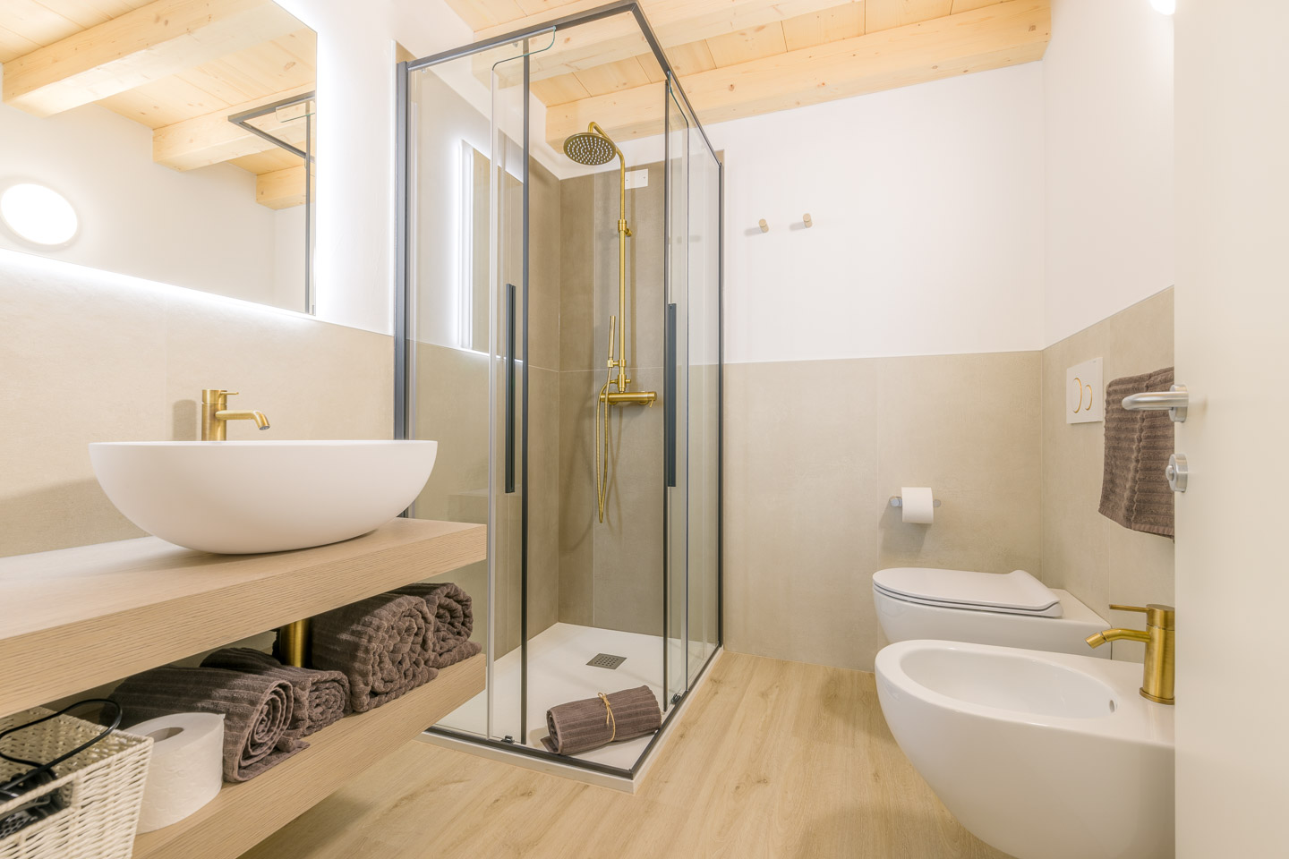 SELEZIONE-ARREDAMENTI-AGRIBIRRIFICIO-LAORNO-16