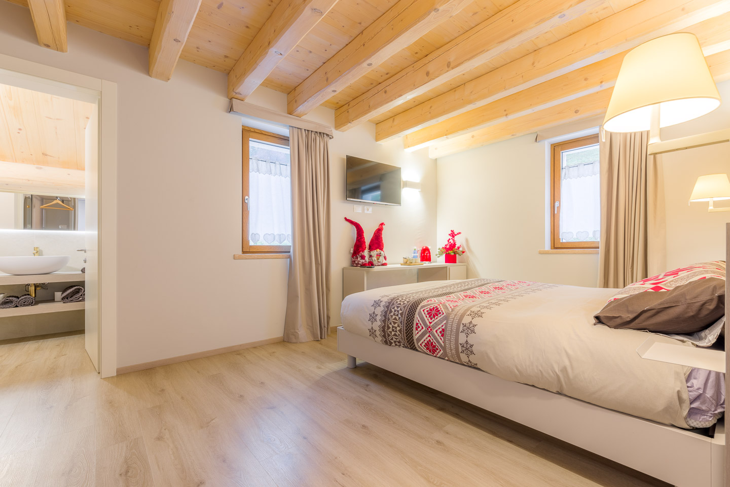 SELEZIONE-ARREDAMENTI-AGRIBIRRIFICIO-LAORNO-20