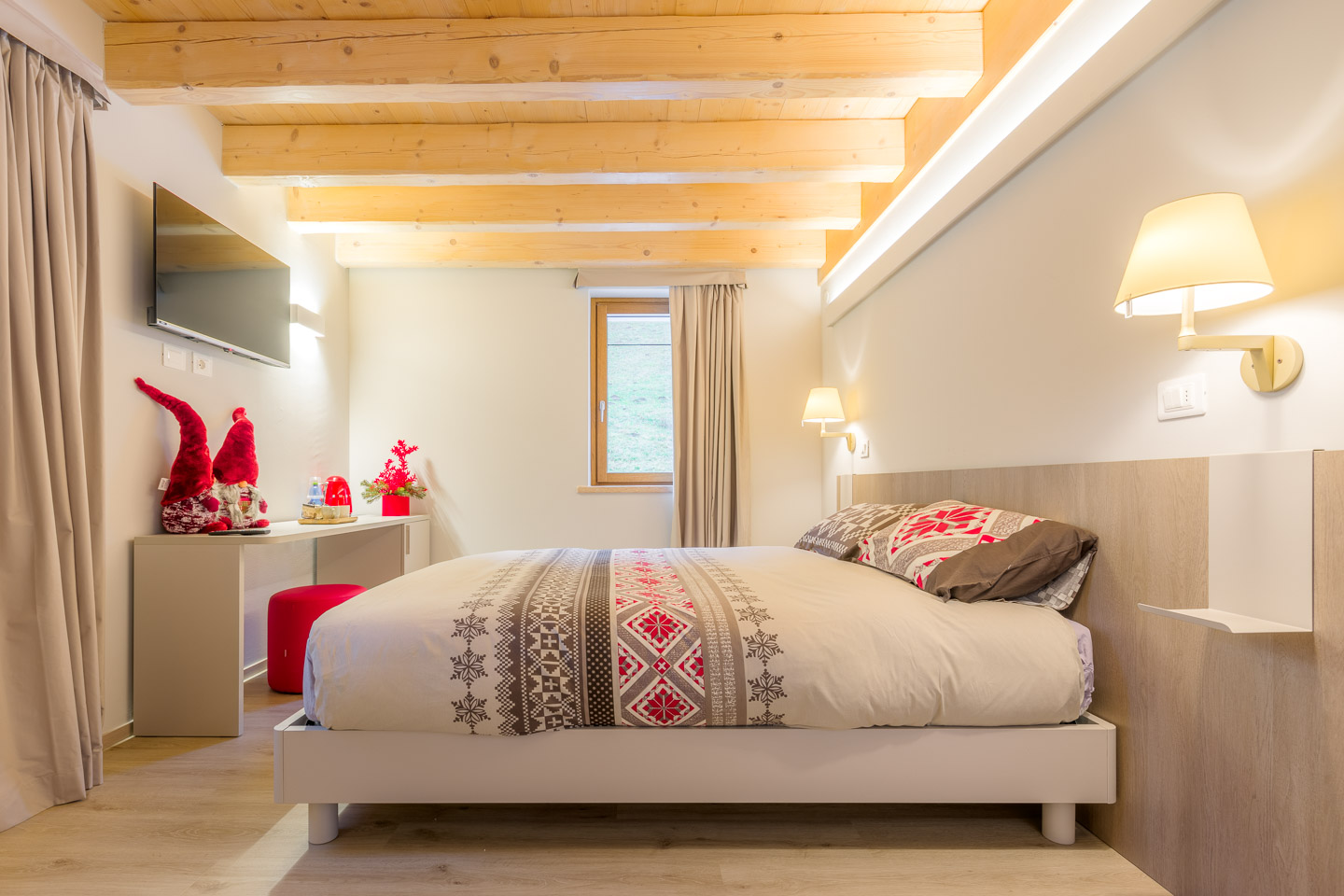 SELEZIONE-ARREDAMENTI-AGRIBIRRIFICIO-LAORNO-21