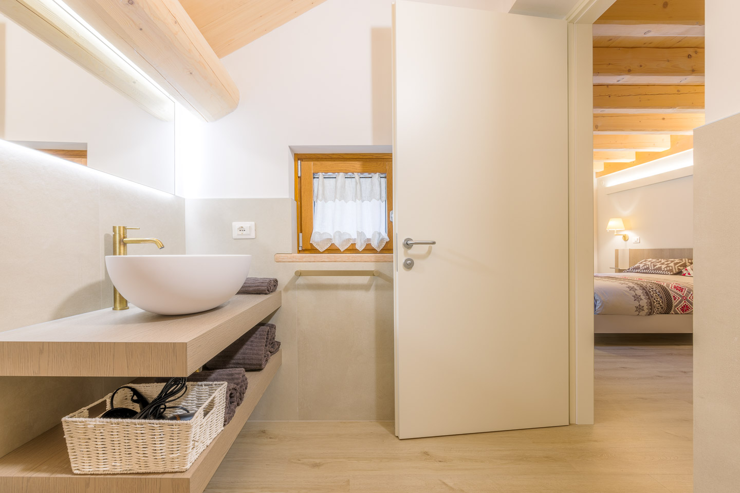 SELEZIONE-ARREDAMENTI-AGRIBIRRIFICIO-LAORNO-26