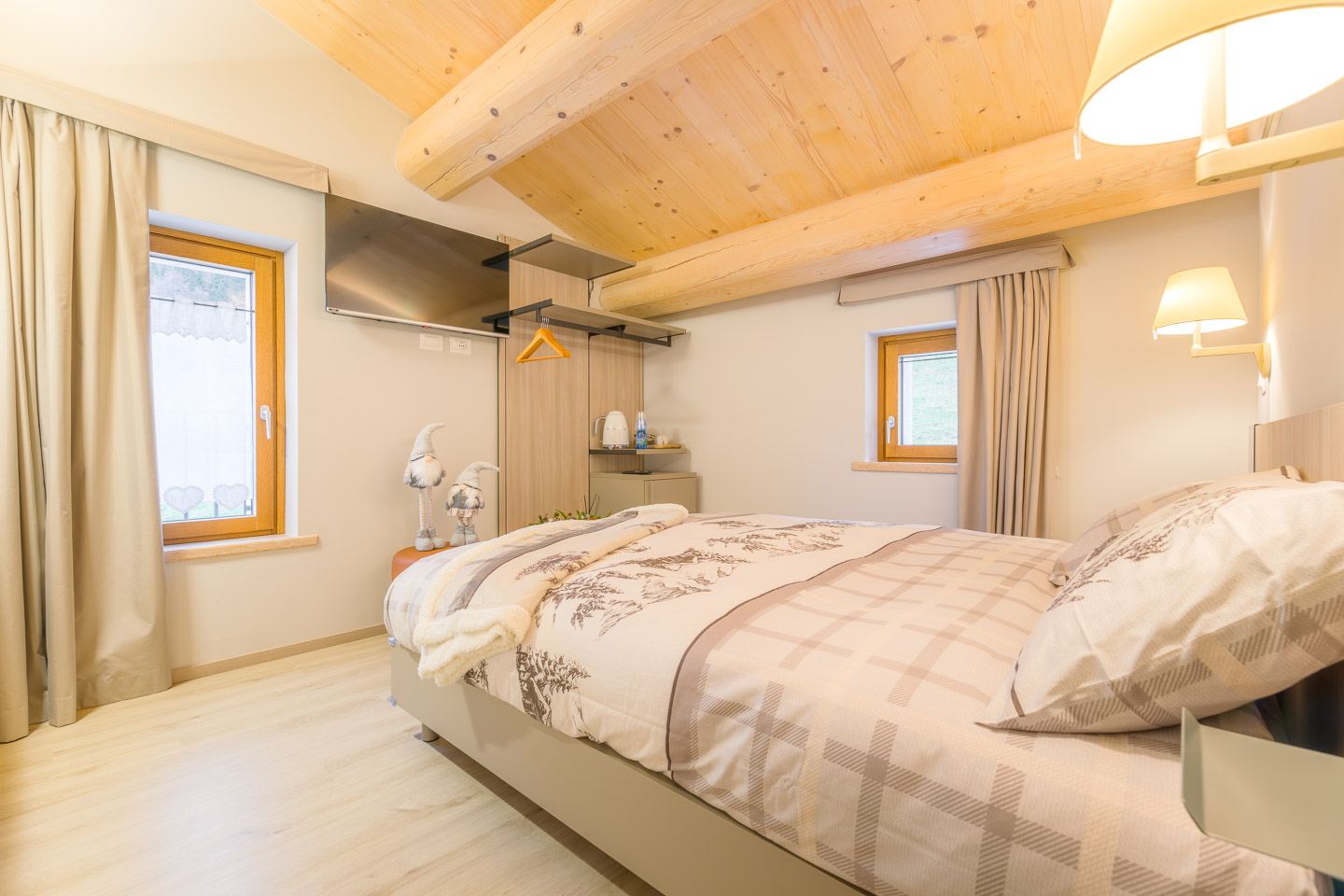 SELEZIONE-ARREDAMENTI-AGRIBIRRIFICIO-LAORNO-27