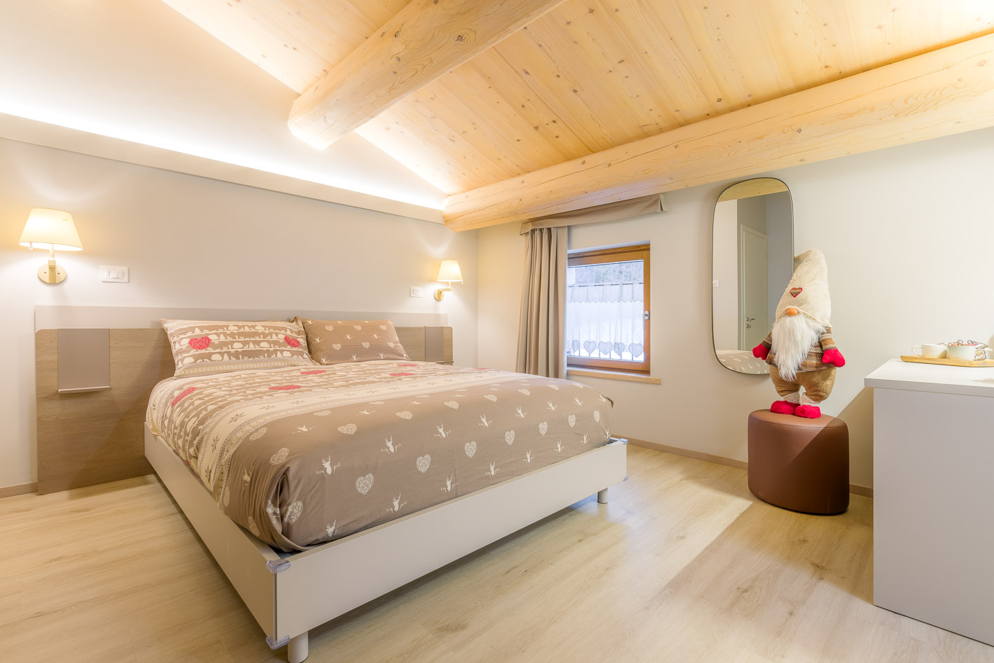 SELEZIONE-ARREDAMENTI-AGRIBIRRIFICIO-LAORNO-33