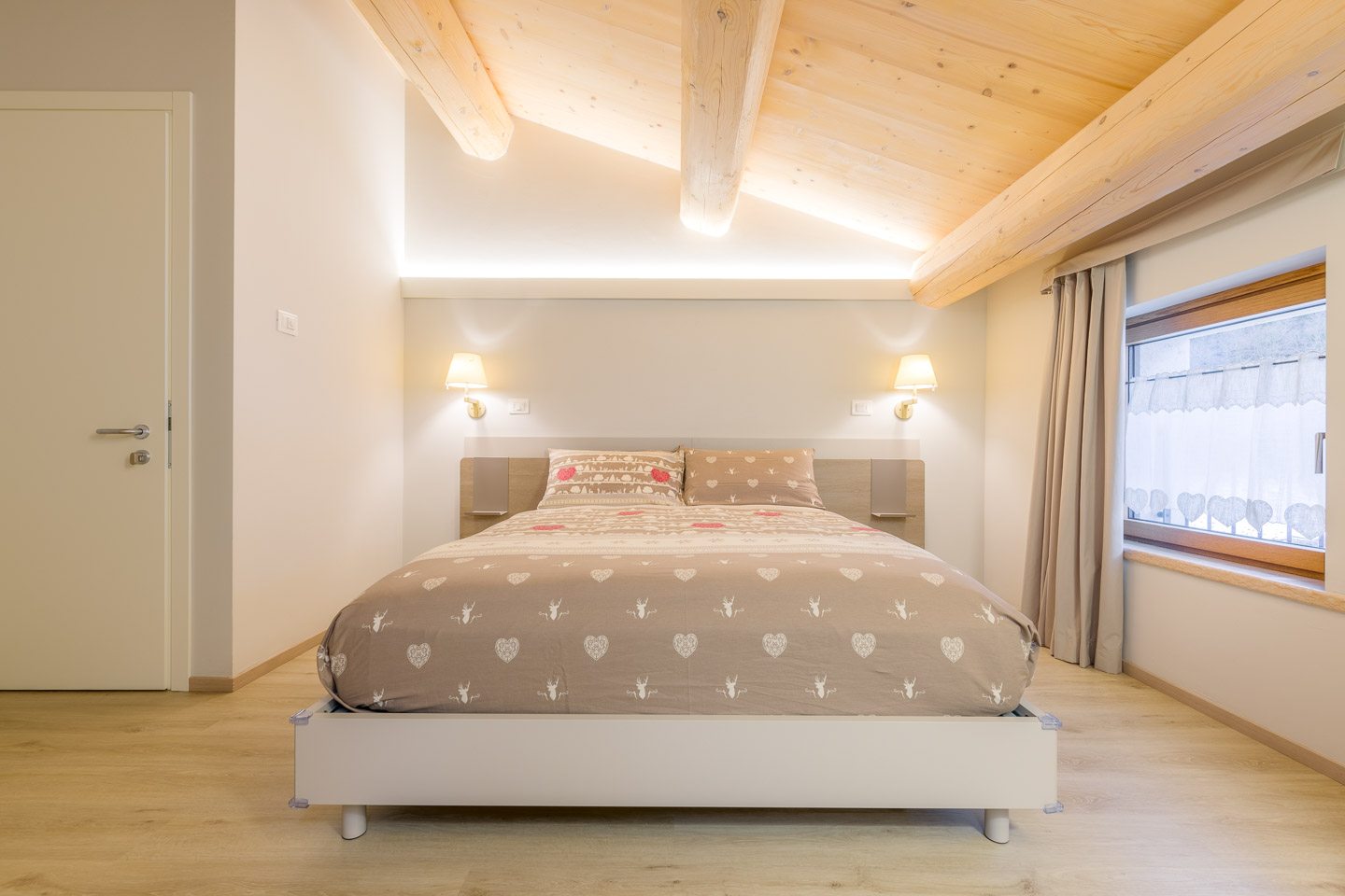 SELEZIONE-ARREDAMENTI-AGRIBIRRIFICIO-LAORNO-34