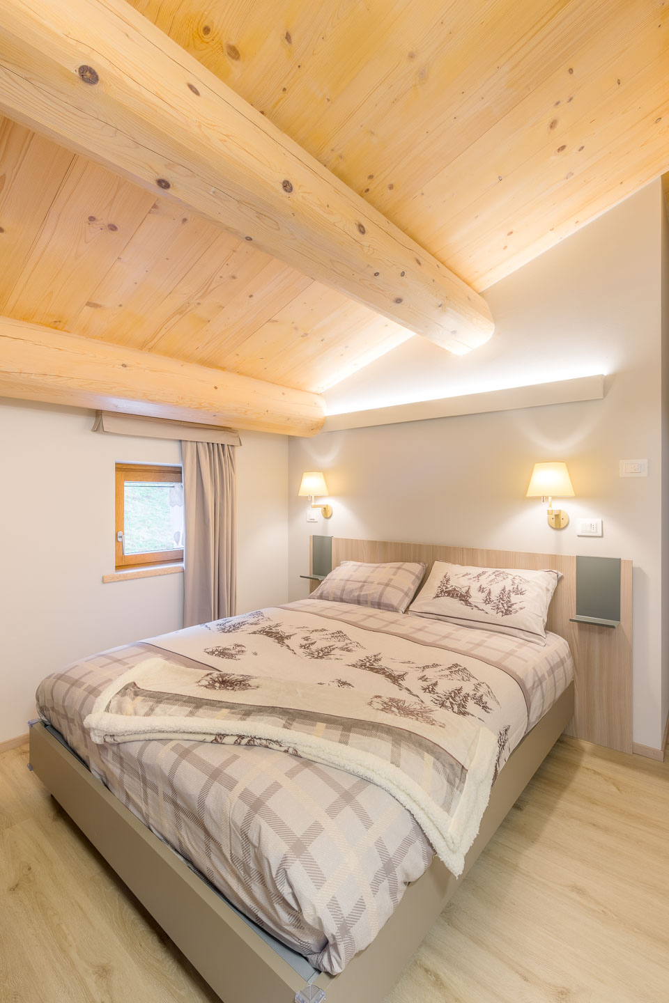 SELEZIONE-ARREDAMENTI-AGRIBIRRIFICIO-LAORNO-44