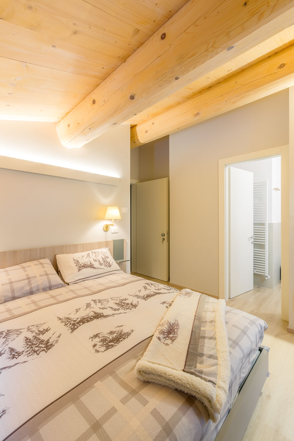 SELEZIONE-ARREDAMENTI-AGRIBIRRIFICIO-LAORNO-45