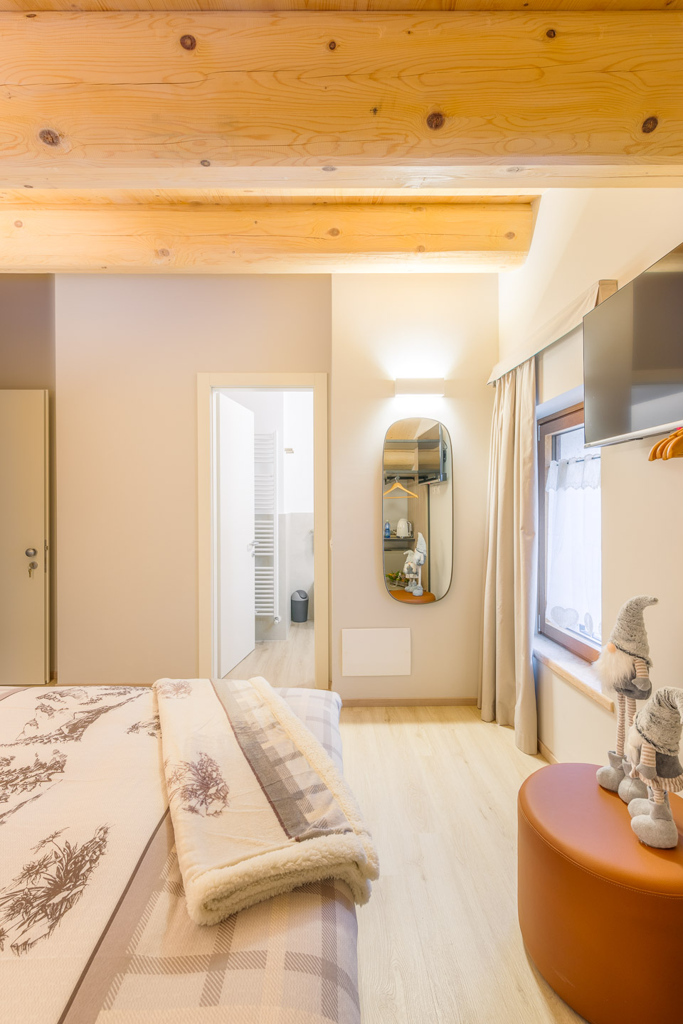 SELEZIONE-ARREDAMENTI-AGRIBIRRIFICIO-LAORNO-46