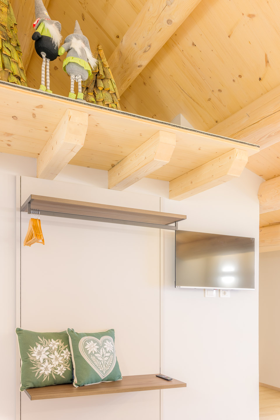 SELEZIONE-ARREDAMENTI-AGRIBIRRIFICIO-LAORNO-55