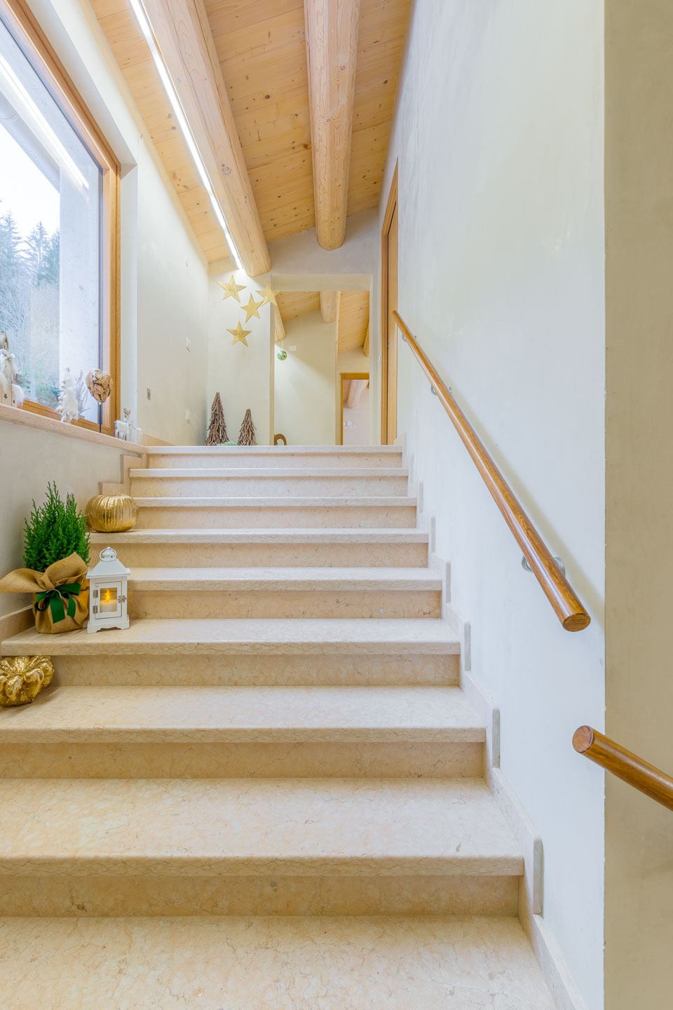 SELEZIONE-ARREDAMENTI-AGRIBIRRIFICIO-LAORNO-59