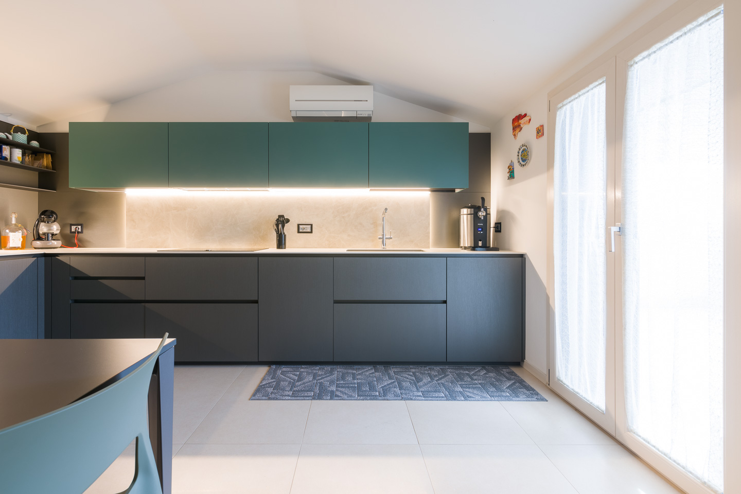 SELEZIONE-ARREDAMENTI-CUCINA-LUMINOSA-20221112-100548-8923-HDR