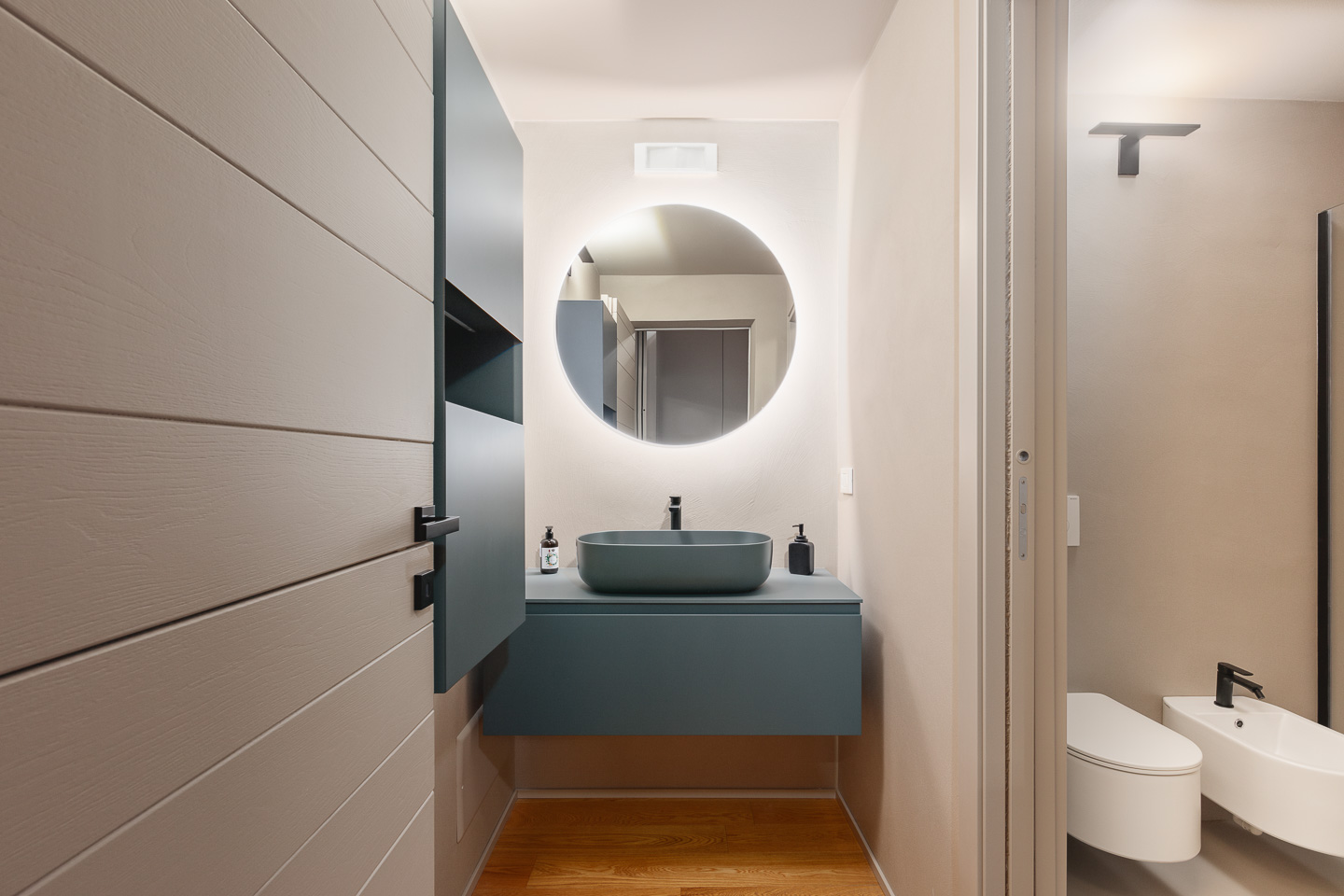 SELEZIONE-ARREDAMENTI-RESTAURO-TRA-ANTICO-E-CONTEMPORANEO-20240514-093023-4081