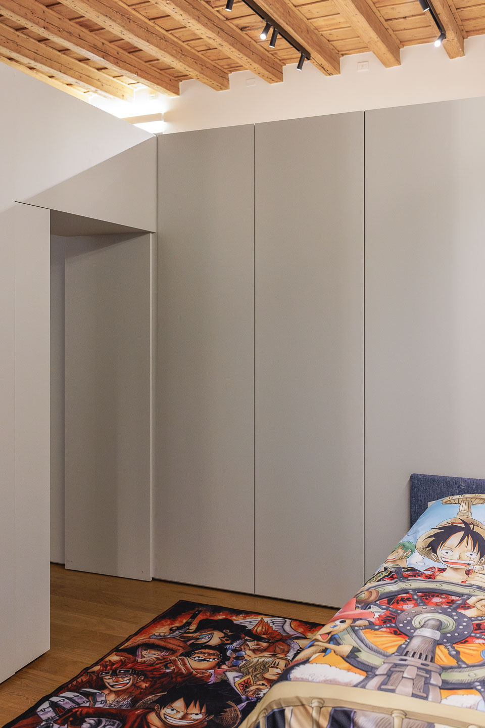 SELEZIONE-ARREDAMENTI-RESTAURO-TRA-ANTICO-E-CONTEMPORANEO-240514-095451-5911-NR