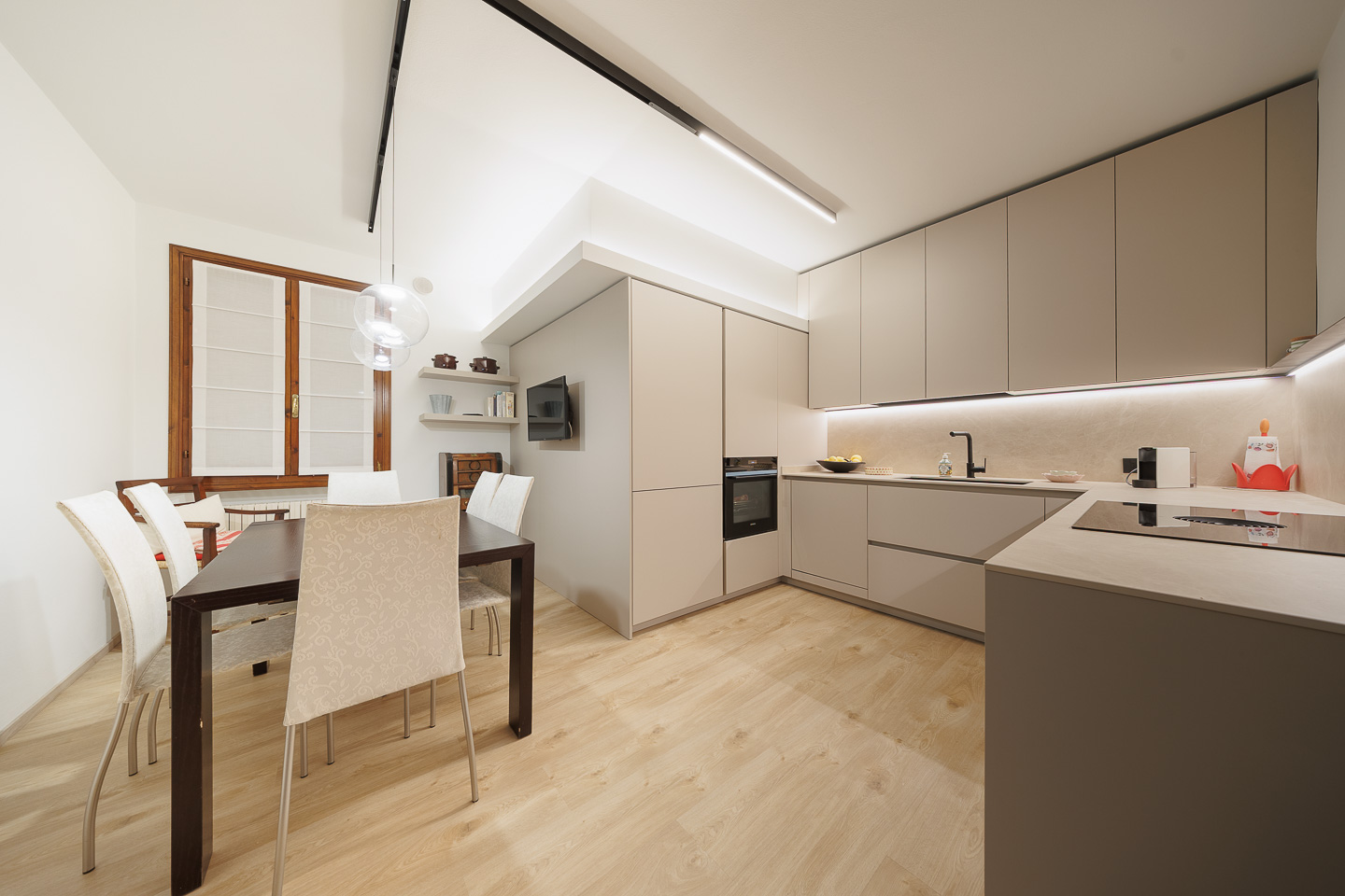 SELEZIONE-ARREDAMENTI-251124-114347-